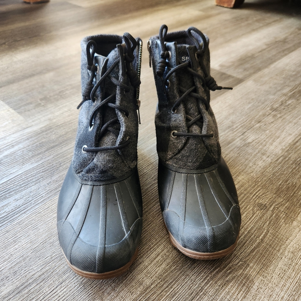 Sperry duck boots
